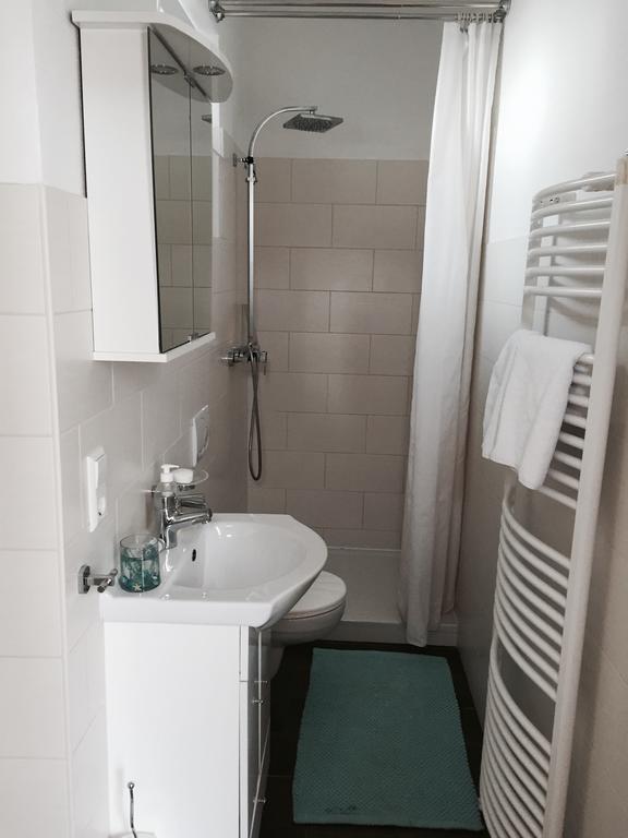 Ferienwohnung Koblenz Zimmer foto